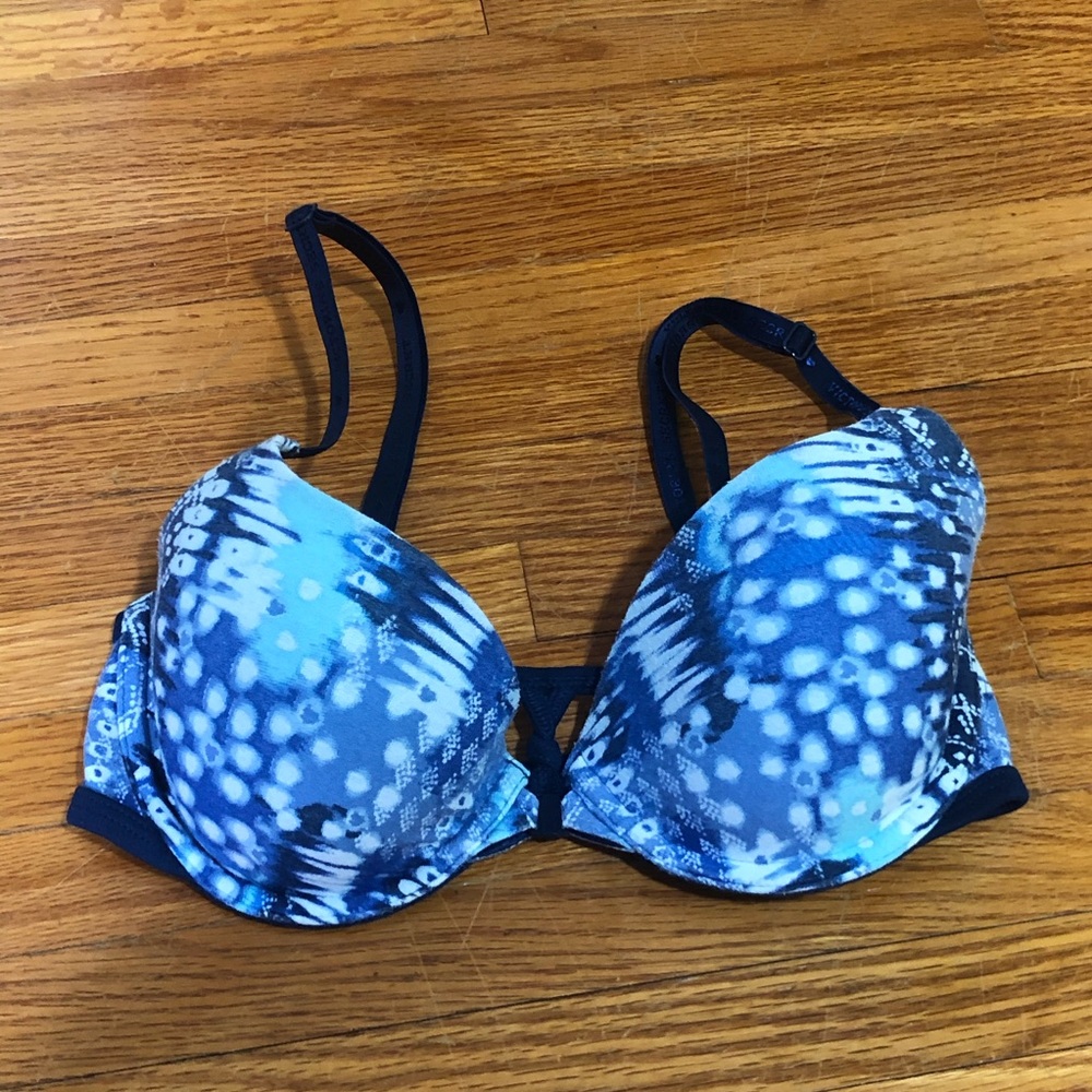 Demi Bra